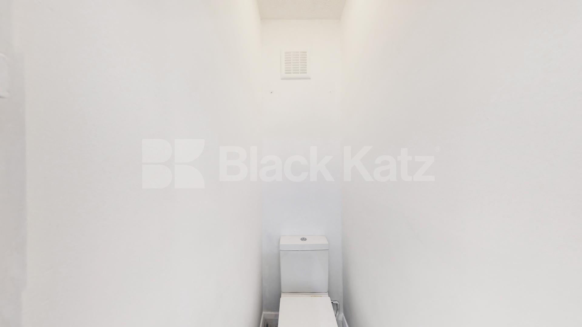 Newly refurbished 4 bedrrom house with garden mins to tube & shops Baronet Grove, Tottenham